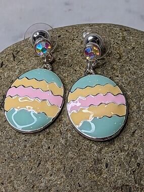 Easter Egg Pastel Stripe Chevron Decorated Egg Drop Earrings with Crystals NEW